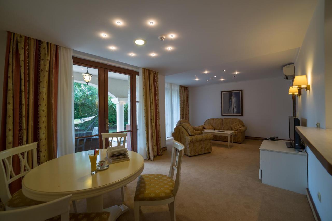 Helena Vip Villas And Suites Солнечный берег Экстерьер фото