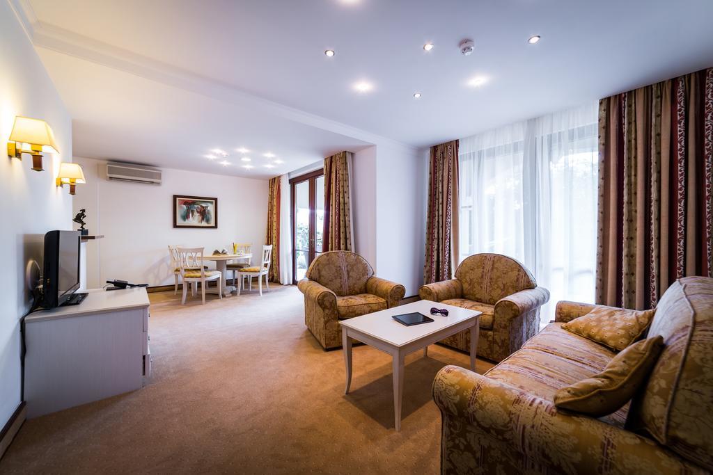 Helena Vip Villas And Suites Солнечный берег Экстерьер фото