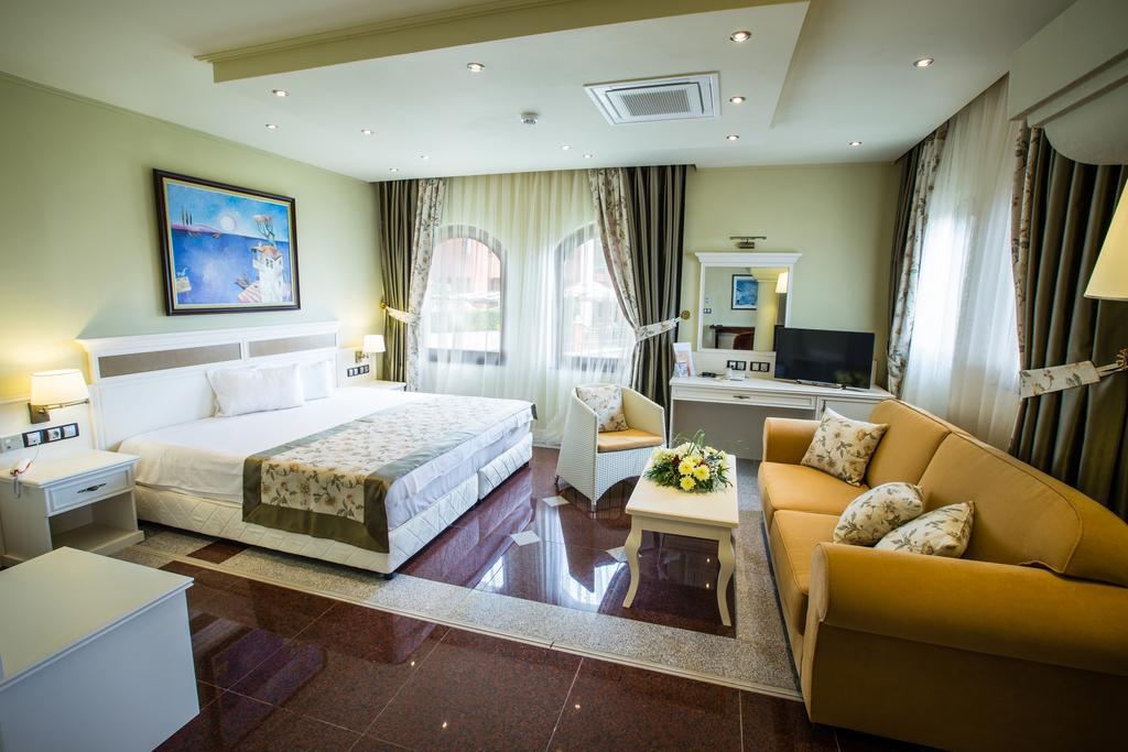 Helena Vip Villas And Suites Солнечный берег Экстерьер фото