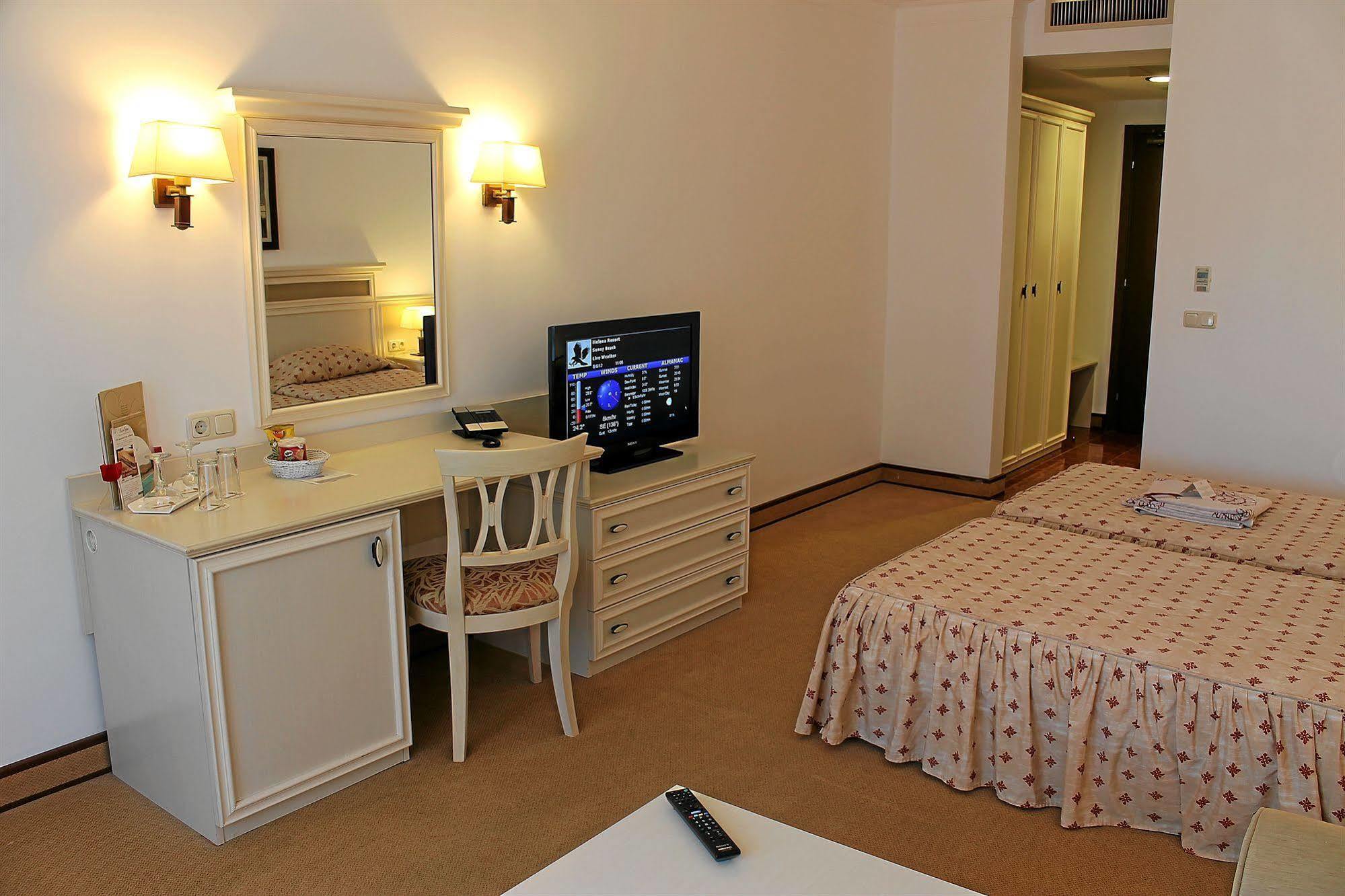 Helena Vip Villas And Suites Солнечный берег Экстерьер фото